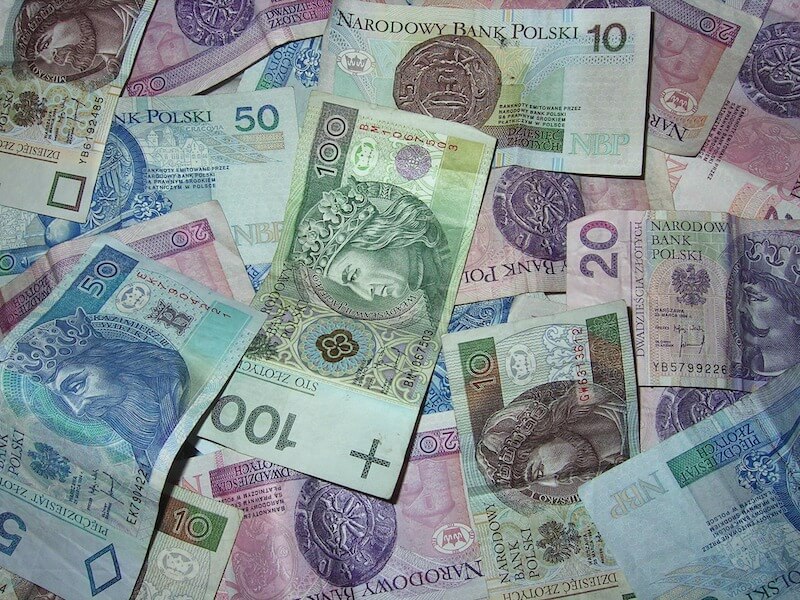 packing-for-poland-currency.jpg