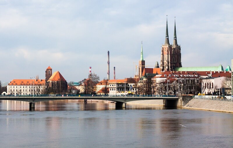 wroclaw-bridge.jpg